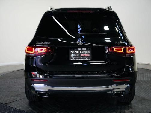 Midnight Black 2022 Mercedes-Benz GLB 250 Base 4MATIC