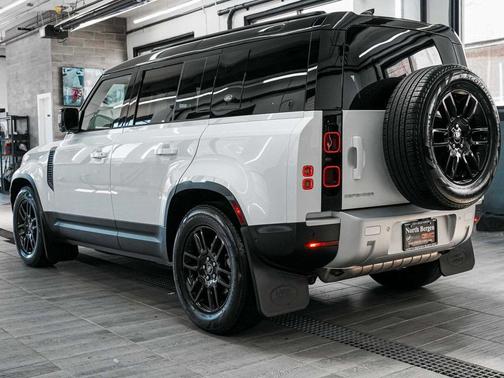 2023 Land Rover Defender 110 S