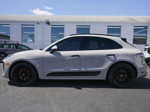 2021 Porsche Macan GTS