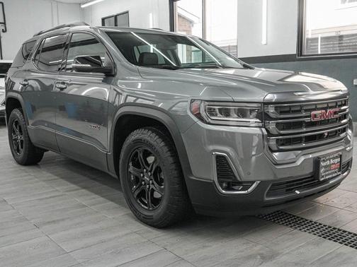2022 GMC Acadia AT4