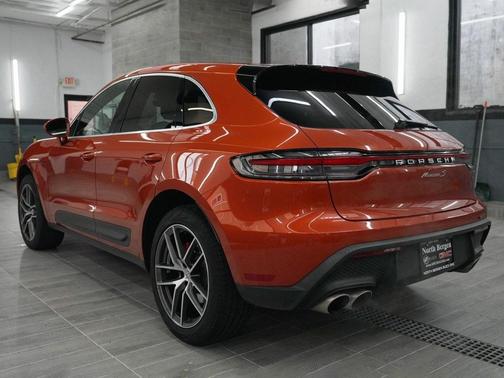 2022 Porsche Macan S