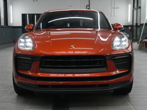 2022 Porsche Macan S