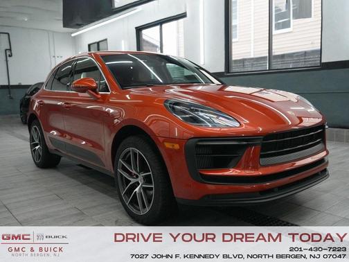 2022 Porsche Macan S