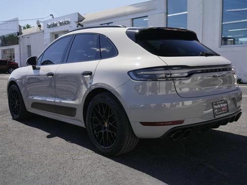 2022 Porsche Macan S