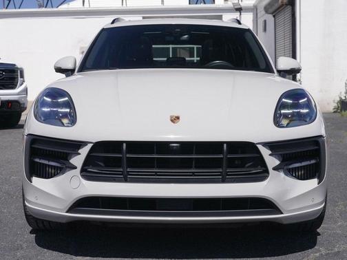 2022 Porsche Macan S
