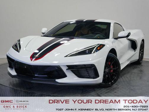 Arctic White 2024 Chevrolet Corvette Stingray w/2LT