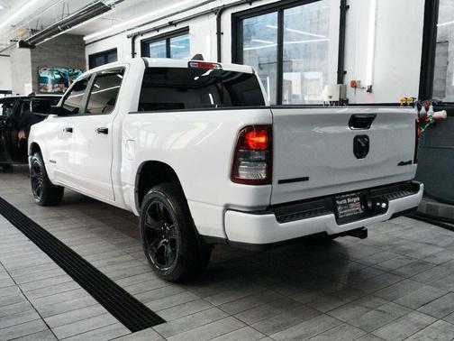 Bright White Clearcoat 2023 RAM 1500 Big Horn