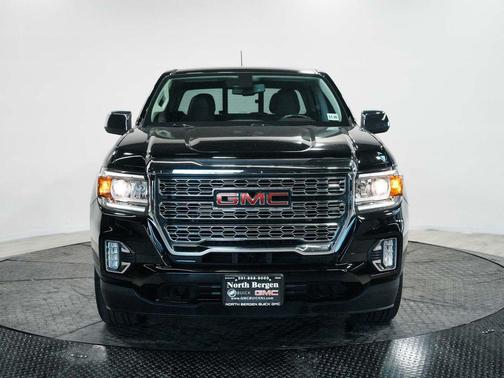 Onyx Black 2022 GMC Canyon Denali