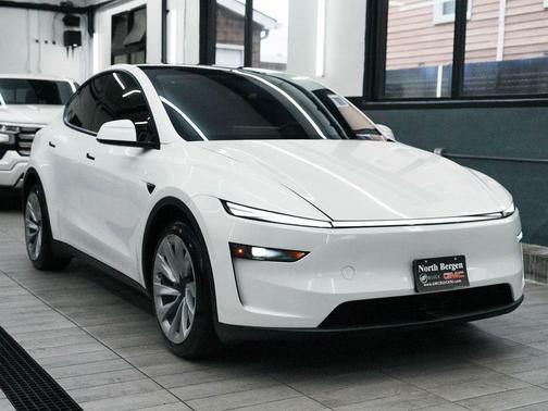 2026 Tesla Model Y Long Range