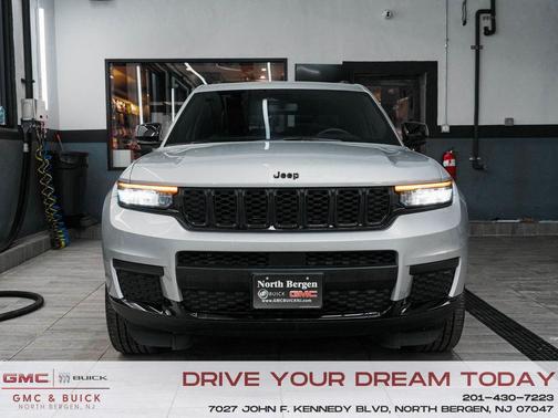 2021 Jeep Grand Cherokee L Laredo