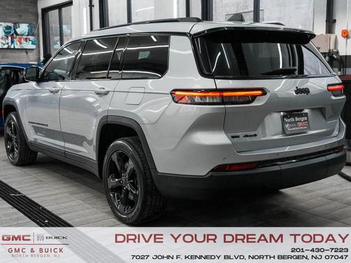 2021 Jeep Grand Cherokee L Laredo
