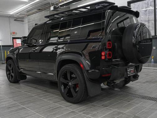 2022 Land Rover Defender 110 XS Edition