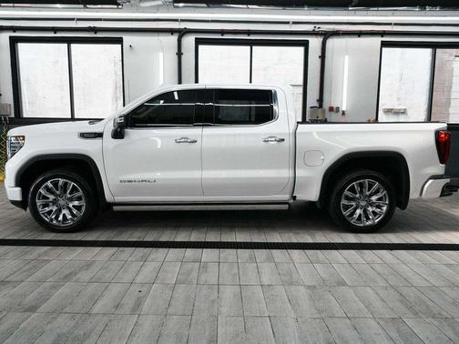 White Frost Tri-Coat 2025 GMC Sierra 1500 Denali