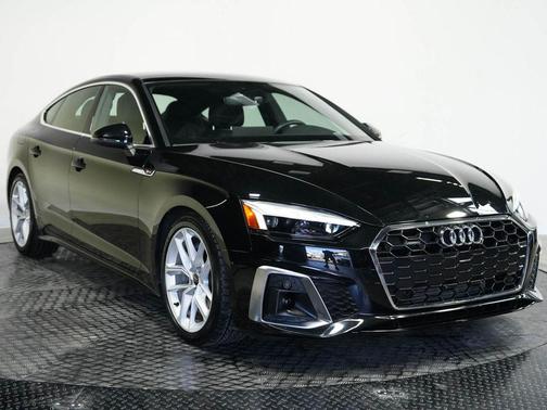 Mythos Black Metallic 2023 Audi A5 45 S line quattro Premium