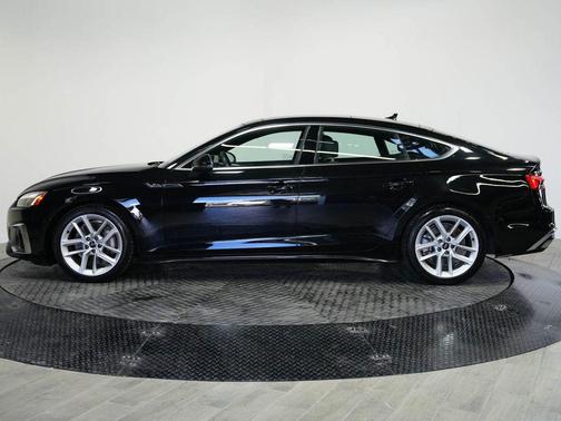 Mythos Black Metallic 2023 Audi A5 45 S line quattro Premium