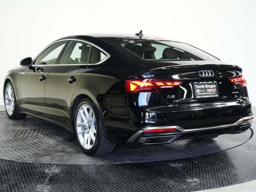 Mythos Black Metallic 2023 Audi A5 45 S line quattro Premium