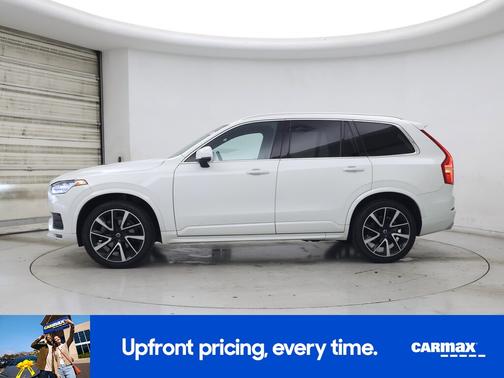 White 2020 Volvo XC90 T6 Momentum