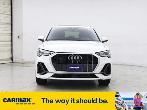 2023 Audi Q3 Premium