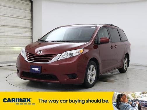 2015 Toyota Sienna LE