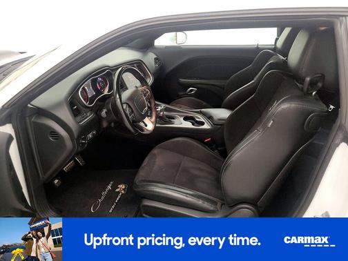 2016 Dodge Challenger 392 Hemi Scat Pack Shaker