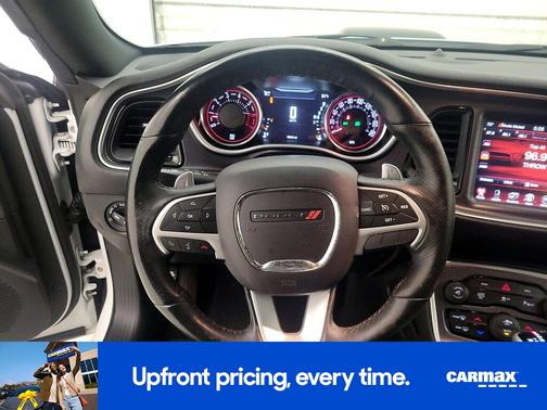 2016 Dodge Challenger 392 Hemi Scat Pack Shaker