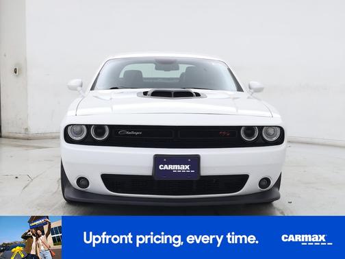 2016 Dodge Challenger 392 Hemi Scat Pack Shaker