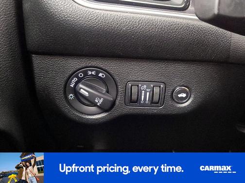 2016 Dodge Challenger 392 Hemi Scat Pack Shaker