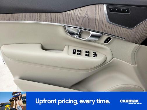 2023 Volvo XC90 B5 Plus