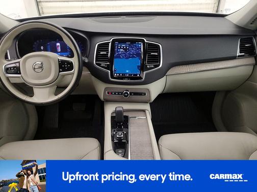 2023 Volvo XC90 B5 Plus