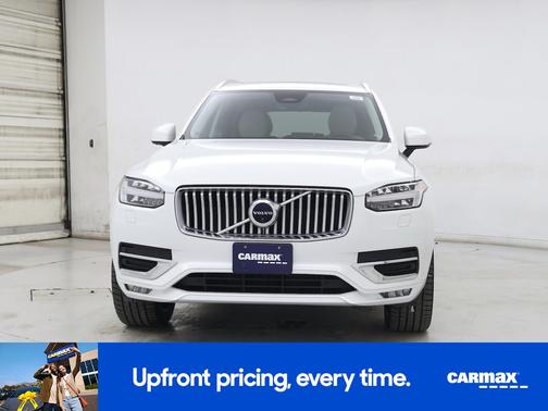 2023 Volvo XC90 B5 Plus