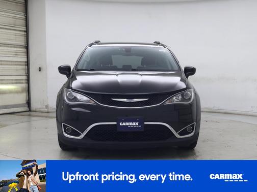 Black 2019 Chrysler Pacifica Touring L