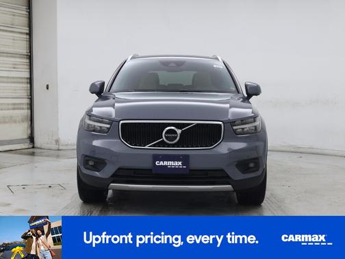 2020 Volvo XC40 T5 Momentum