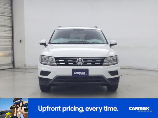 White 2019 Volkswagen Tiguan SE