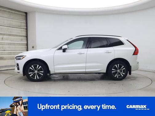White 2023 Volvo XC60 B5 Core