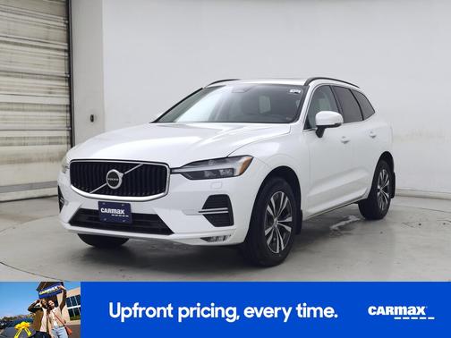 White 2023 Volvo XC60 B5 Core