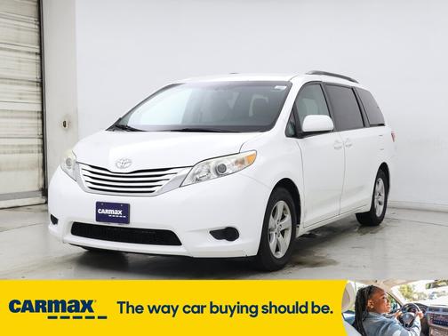 2015 Toyota Sienna LE