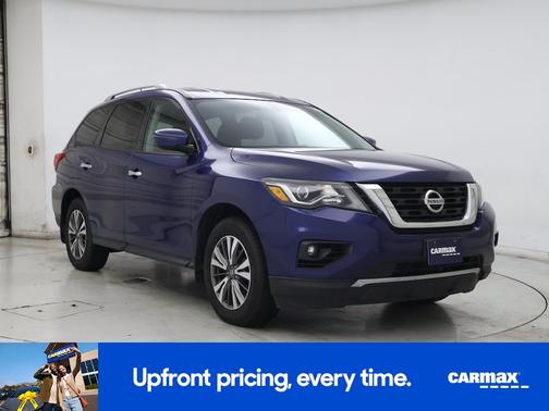 2017 Nissan Pathfinder SV