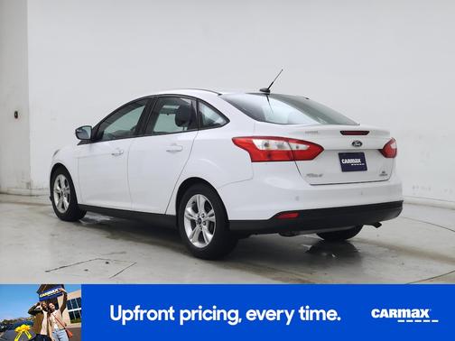 White 2014 Ford Focus SE