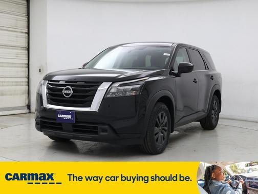 2023 Nissan Pathfinder S