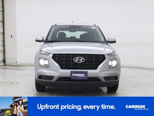 2023 Hyundai VENUE SE