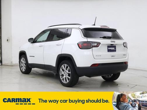 2022 Jeep Compass Latitude Lux