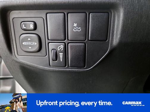 2014 Toyota Prius One