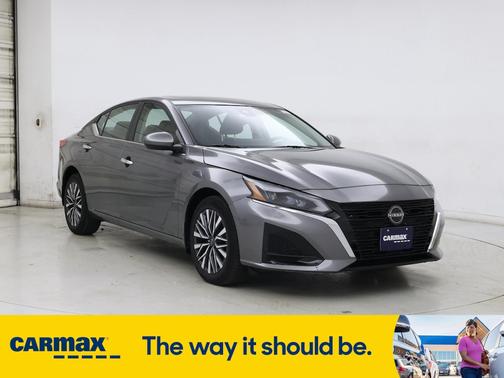2023 Nissan Altima SV