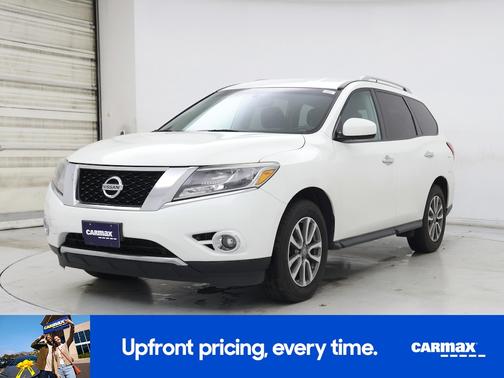 2016 Nissan Pathfinder SV