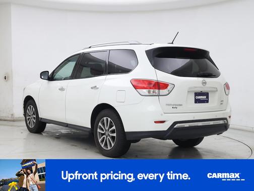 2016 Nissan Pathfinder SV