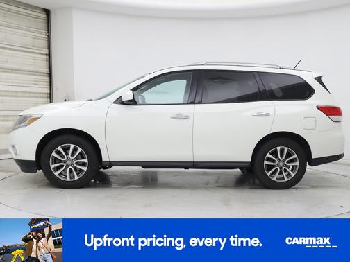 2016 Nissan Pathfinder SV