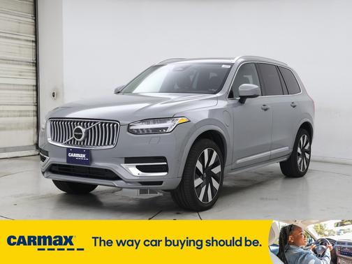 2024 Volvo XC90 Recharge Plug-In Hybrid T8 Plus Bright Theme