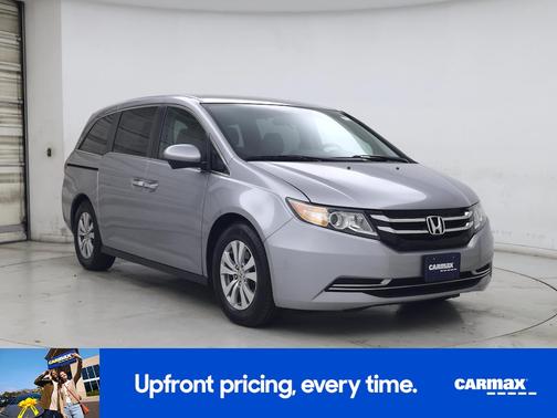 Silver 2017 Honda Odyssey SE