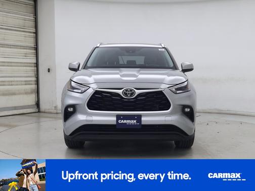 Silver 2021 Toyota Highlander XLE