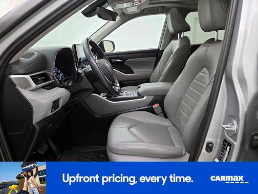 Silver 2021 Toyota Highlander XLE